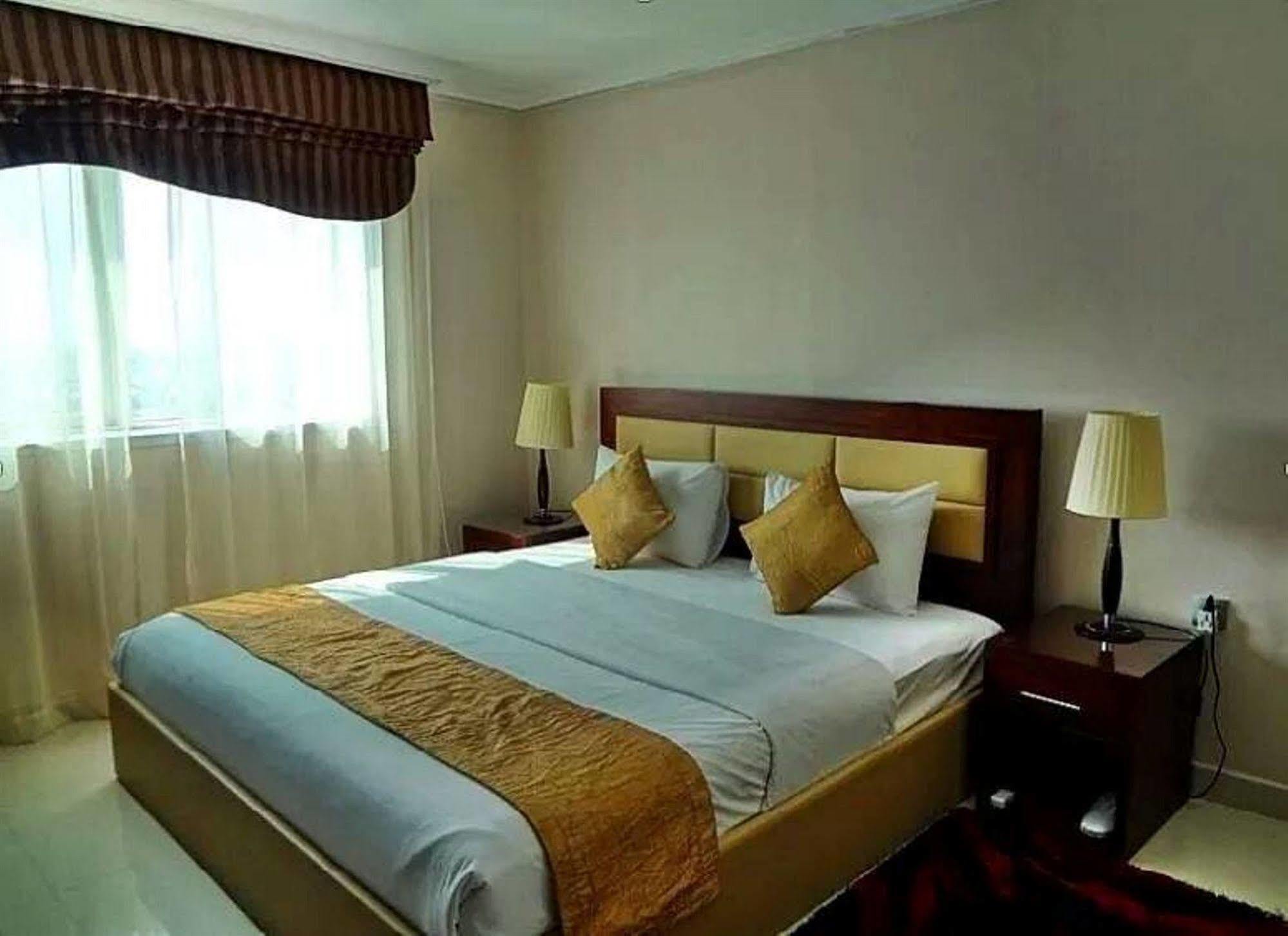 Hala Inn Hotel Apartments - Baithans Adzsmán Kültér fotó